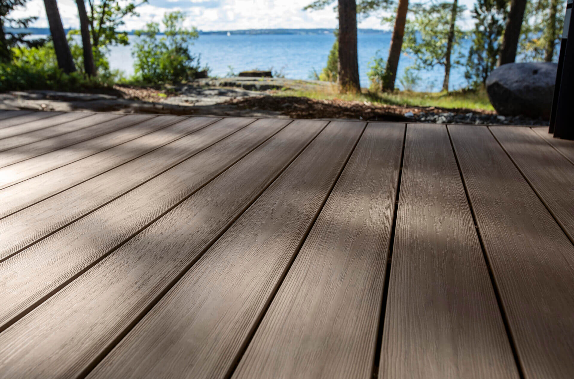 upm-profi-piazza-one-co-villa-tampere-fi-6317 Terrasse bois composite UPM